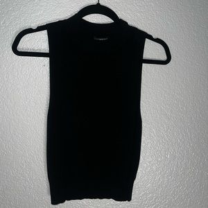 Express - Sleeveless Knit Top - Black